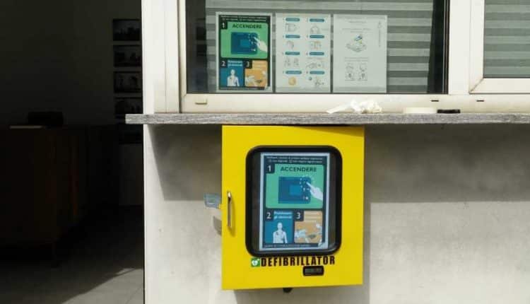 MILANO, UN DEFIBRILLATORE AL PARCO TRAPEZIO