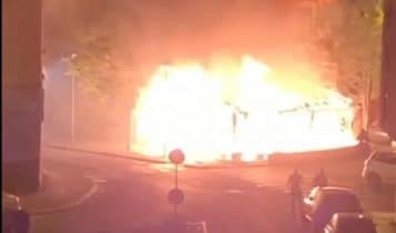 Milano, fuoco e fiamme nella notte a Sesto: due roghi e 11 auto in fiamme