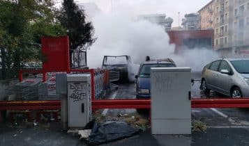 Milano, fuoco e fiamme nella notte a Sesto: due roghi e 11 auto in fiamme