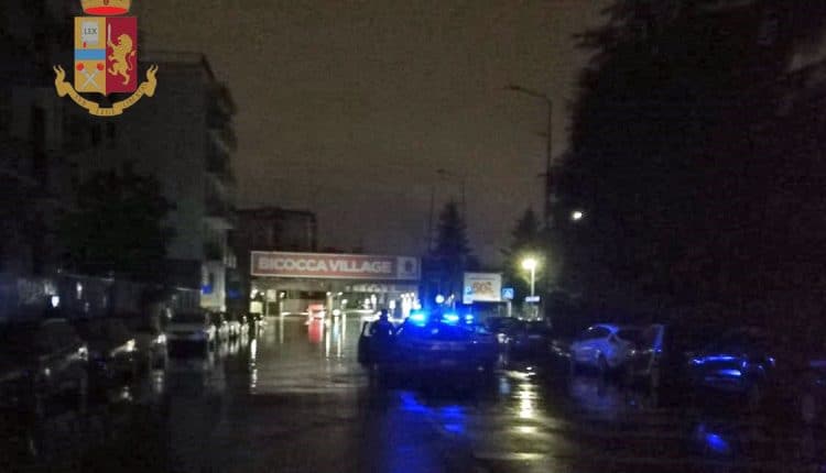 Milano, uomo sommerso dal Seveso in viale Sarca. Polizia lo Salva