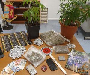 Milano, Ieri sera, la Polizia di Stato ha arrestato un cittadino italiano 22 anni per detenzione di sostanze stupefacenti ai fini di spaccio.