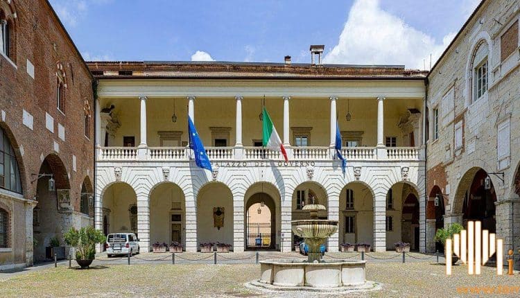 Brescia, spettacoli nel cortile di Palazzo Broletto per brescia d'estate