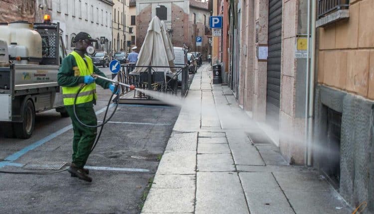 Cremona, disinfestazione urbana dalle zanzare