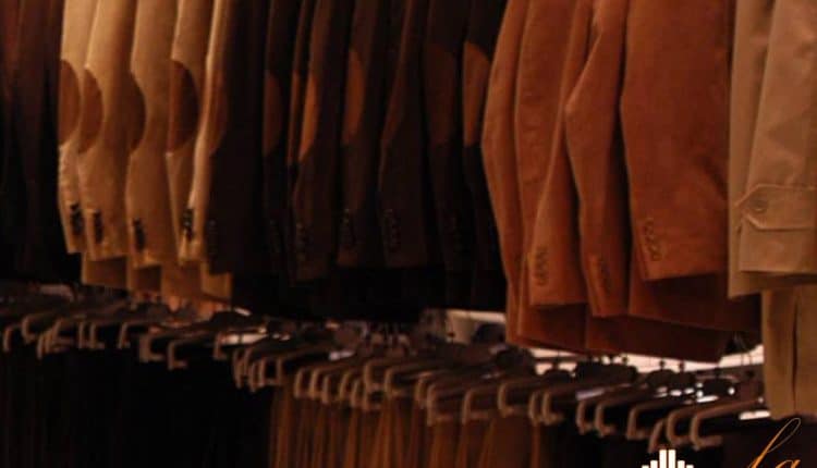 Varese, sudamericano irregolare tenta il furto di capi d'abbigliamento e scappa