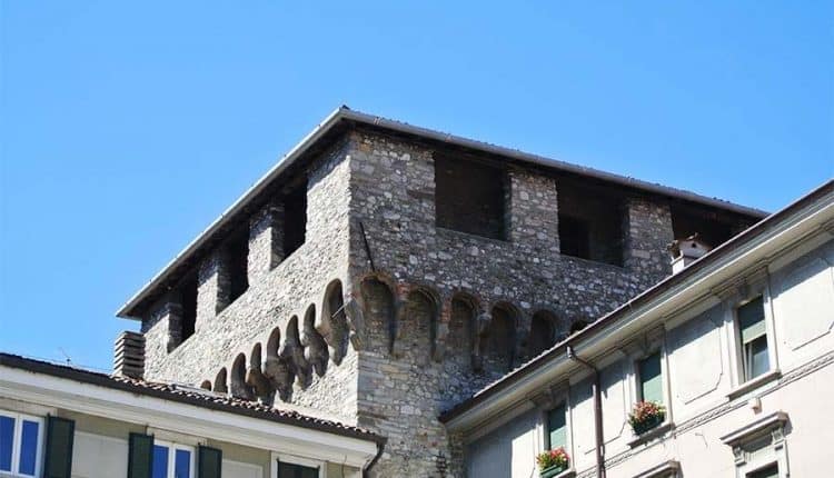 Lecco, Torre Viscontea acquisita dal Comune