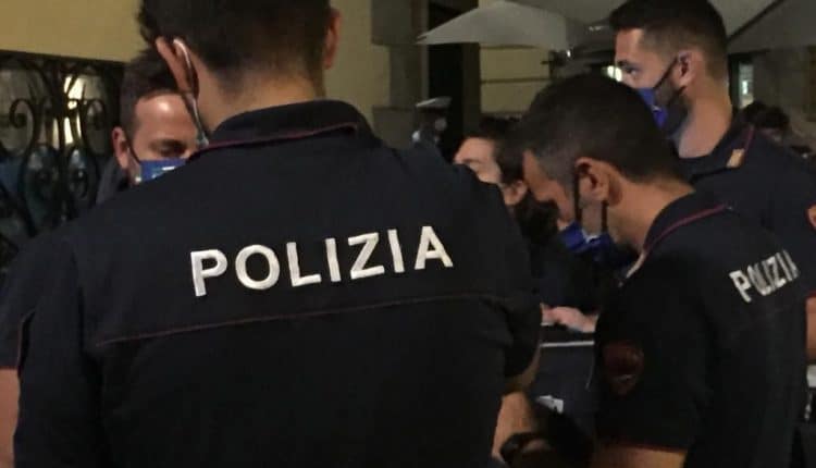 Milano, la Polizia di Stato sventa aggressione a turisti, indaga 2 ragazze, 39 multe per mascherine
