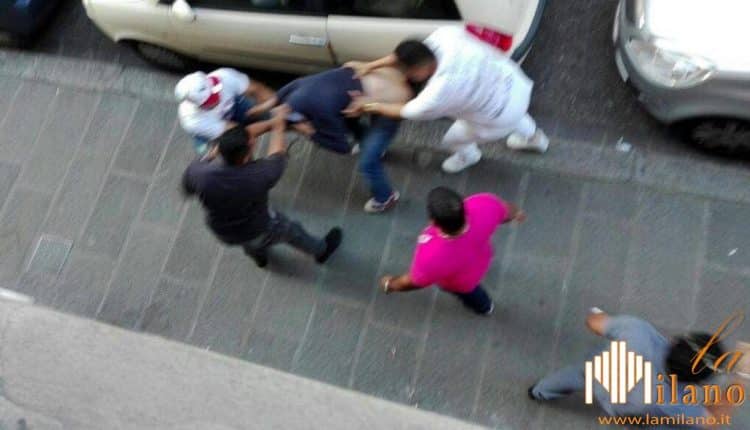 Lecco, rissa in strada: ragazzi ubriachi prendono di mira un gruppo di minorenni