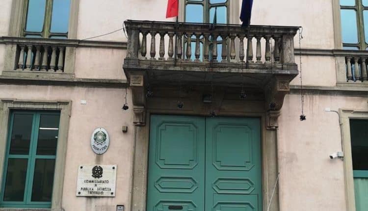 Bergamo, rubano il marsupio di un ragazzo, lo colpiscono e scappano