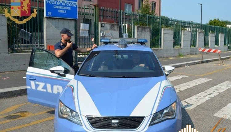 Milano, arrestati due cittadini italiani per furto aggravato in corso, prendevano pezzi di ciclomotori