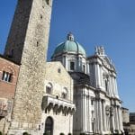 Brescia, disposte le fioriere in Piazza Duomo