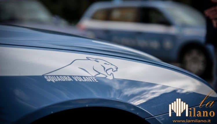 Lecco, esce dal negozio indossando una maglietta posta in vendita, suona l'allarme