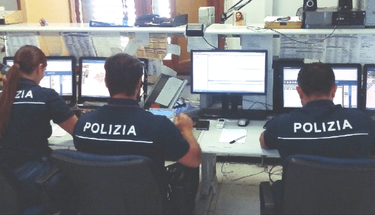 Milano, 32 enne arrestato per rubare liquori, portafogli e altro alla stazione Centrale