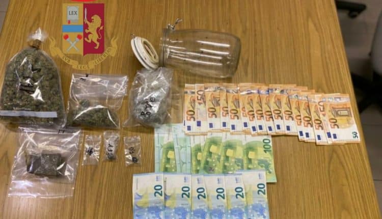 Milano, arrestati due pusher in 24 ore e sequestra quasi 1 kg di droga in zona Lorenteggio dalla Polizia