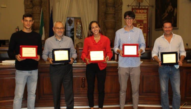 Cremona, Omaggio in Comune ad atleti e tecnici della Cremona Sportiva-Atletica Arvedi