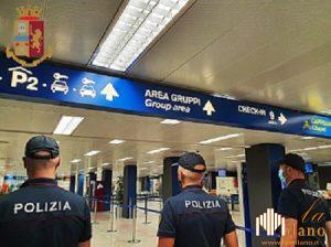 Milano, stava per imbarcarsi con documenti falsi con destinazione Dublino, arrestato dalla Polizia