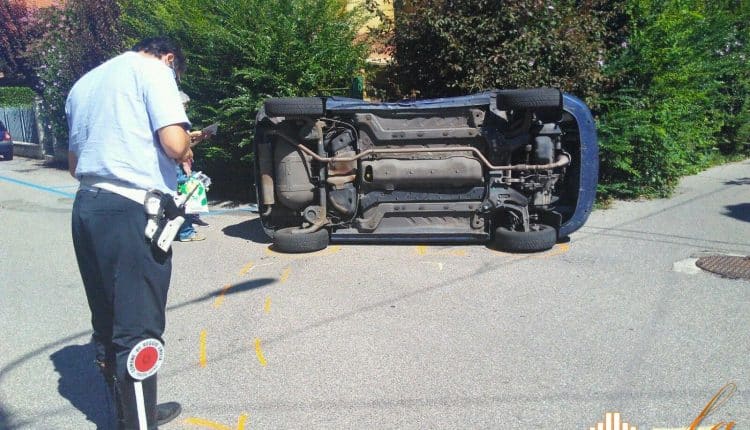 Pavia, indagini per omicidio volontario simulato in incidente stradale