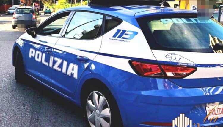 Milano, non vuole usare la mascherina in metro ed estrae coltello, arrestato dalla Polizia