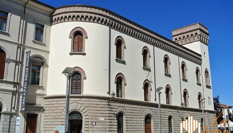 Lecco, l'infopoint resta attivo anche durante il lockdown