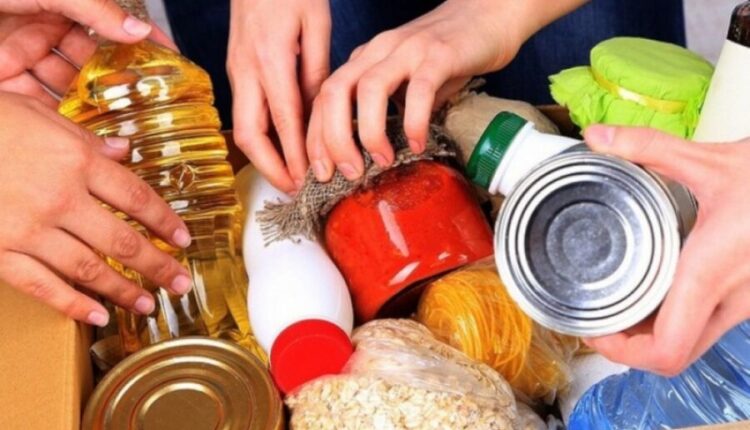 Varese, raccolta di generi alimentari non deperibili