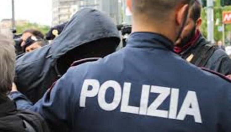 Fuorigrotta: maltratta la moglie, arrestato.