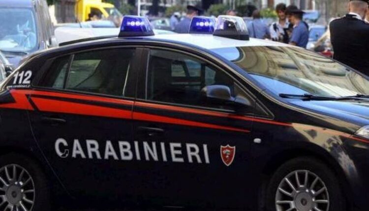 Monza, minaccia con coltello il nuovo compagno della ex. Carabinieri arrestano 50 enne