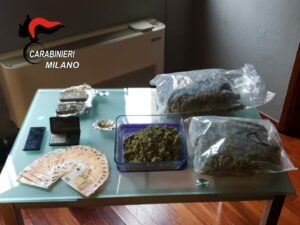 Milano, arrestato 24enne per spaccio di stupefacenti a Senago, possedeva 1kg e mezzo i marijuana