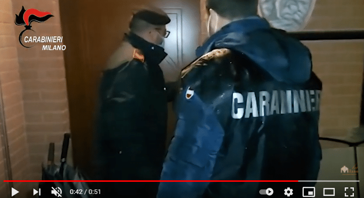 Milano, sequestrano e rapinano corriere Amazon. 5 arresti