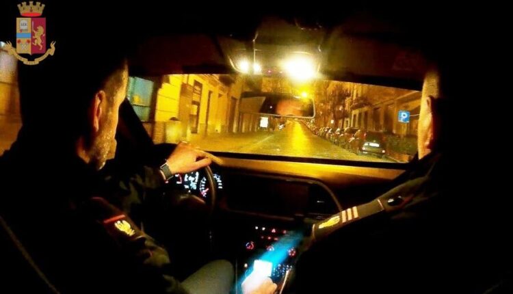 Mantova, 26enne pregiudicato per aver aggredito donna con un coltello arrestato per spaccio