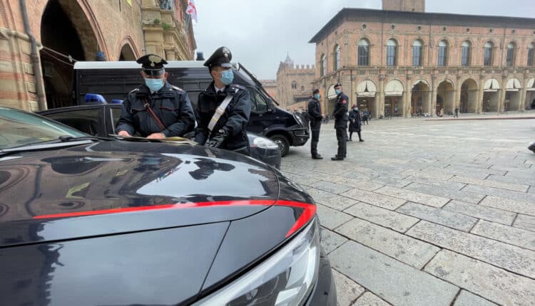 BOLOGNA E PROVINCIA CONTROLLI ANTI COVID-19: 7 PERSONE SANZIONATE, 2 ARRESTI E 1 DENUNCIA