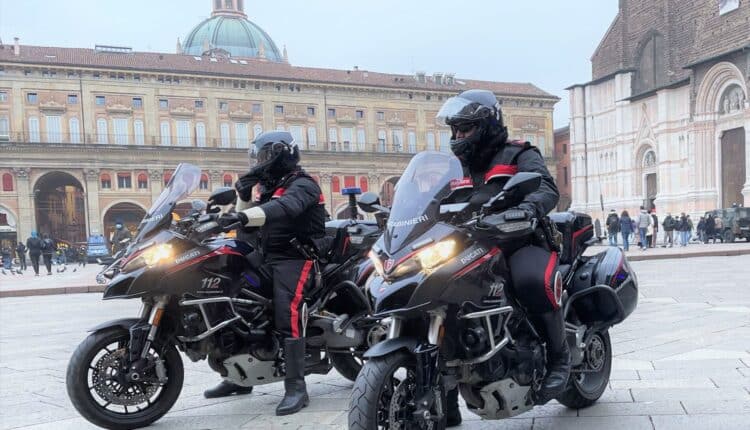 Bologna, ruba la bici a un ragazzo, denunciato 34enne tunisino