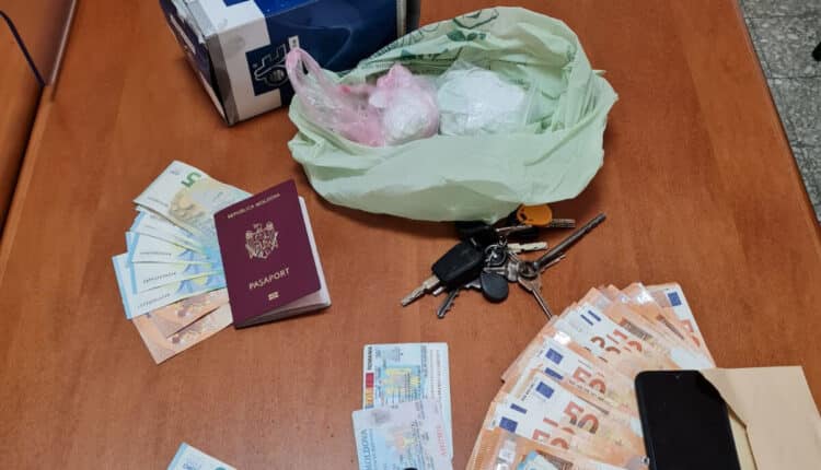 Castel Fusano, traffico internazionale di cocaina: sequestrati 162 gr, arrestati 3 cittadini moldavi