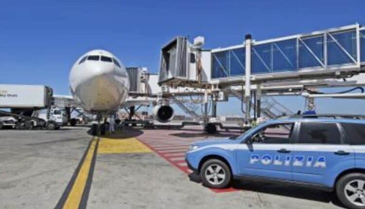 Pordenone, privo di fissa dimora, lavoro e gravato da precedenti per violenza, furto, ingiuria e minaccia: cittadino romeno allontanato