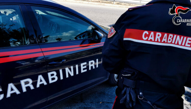 Trieste, violazione norme anti-Covid; chiuso un locale per 2 giorni e sanzionate 23 persone che festeggiavano un compleanno