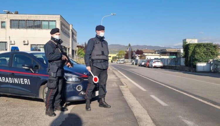 Montecchio Maggiore, rubano vestiti per un valore di €900, arrestate 2 ragazze