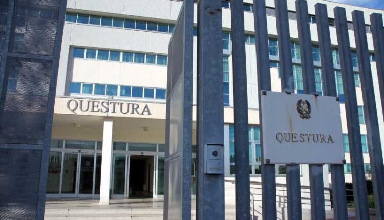 Siracusa, aggredisce padre della ex compagna lanciandogli una bottiglia di vetro, arrestato 42enne con precedenti