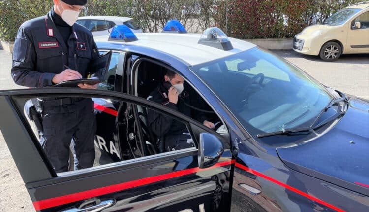 Bologna, si toccava le parti intime mentre guardava i bambini giocare nel cortile della scuola, arrestato 83enne