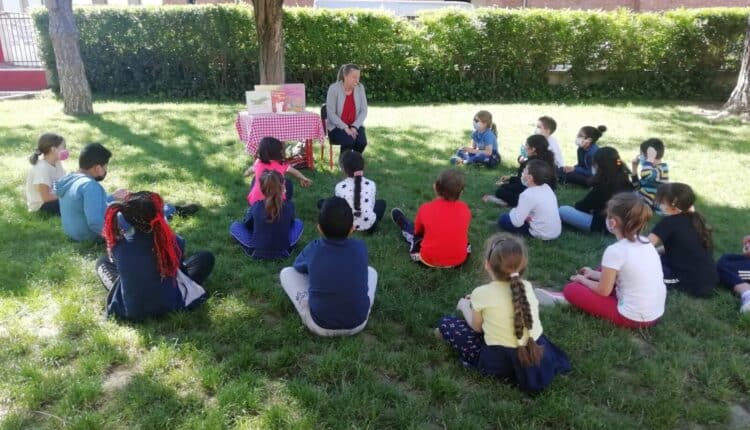 Asti, letture animate nelle scuole: procede il progetto di educazione alimentare imMENSAmente BUONA