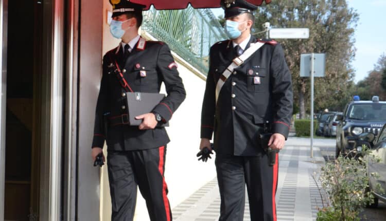 Calasetta, furto ad uno sportello bancomat. Deferita una 45enne