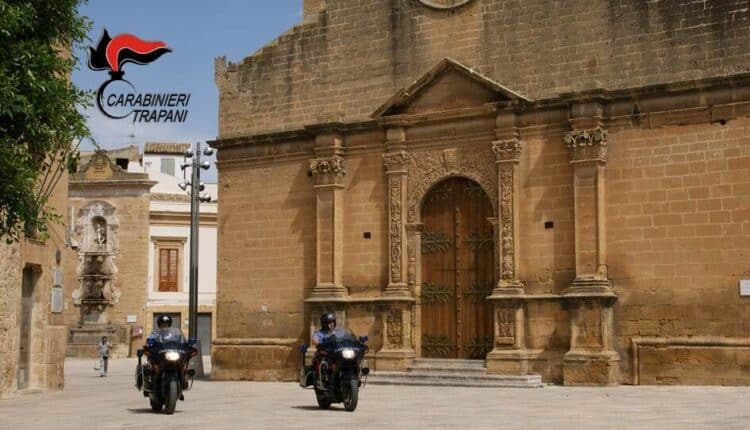 Castelvetrano, agli arresti domiciliari senza cibo. Ci pensano i Carabinieri e la Croce Rossa