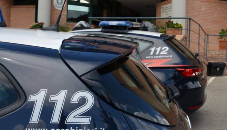 Bassano del Grappa, accoltella alla spalla il marito mentre i figli sono a scuola, denunciata 33enne