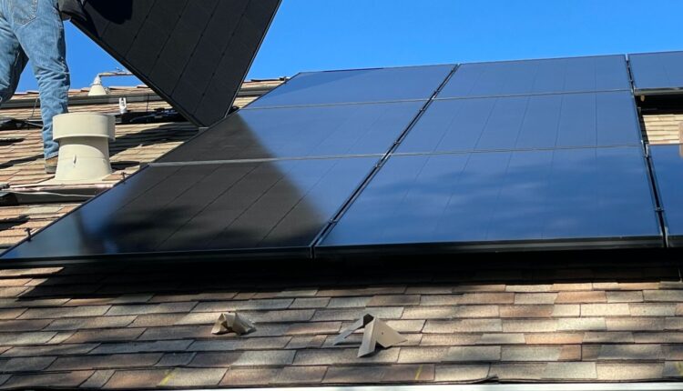 È arrivato il momento di riqualificare le abitazioni perché non partire dal tetto con i pannelli fotovoltaici