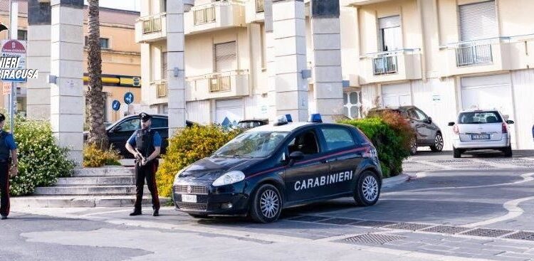 Noto, viola più volte la misura cautelare dell'obbligo di domora a Noto. Arrestato dalla Polizia 31enne