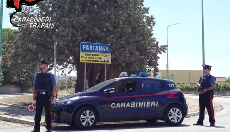 Partanna, consumano all'interno del bar. Sorpresi e sanzionati dai Carabinieri