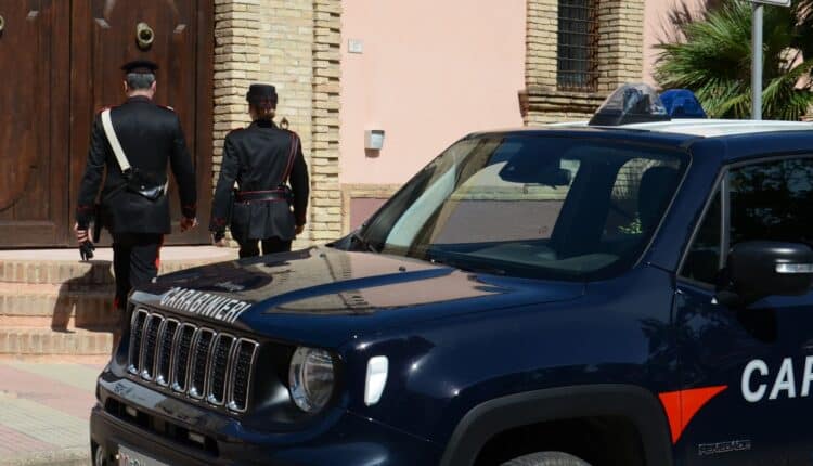 Selegas, commerciante ambulante trovato in possesso di 14,5 grammi di marijuana. Segnalato dalla Polizia