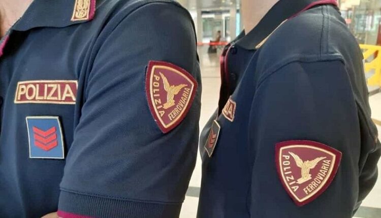 Torino, operazione "RAIL SAFE DAY" nelle stazioni ferroviarie di Piemonte e Valle d'Aosta: 995 persone controllate di cui 259 straniere e 67 minori