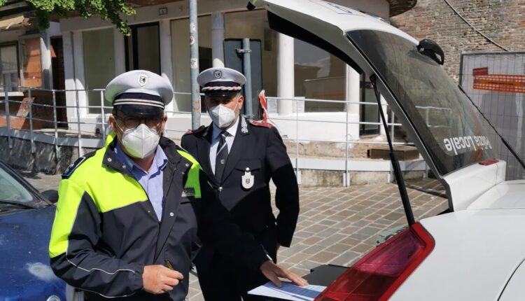 Macerata, 38 persone e 5 abitazioni controllate, 3 sanzioni amministrative elevate: il bilancio dell'attività di controllo del territorio da parte della Polizia Locale