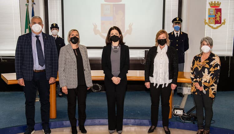 Rieti, pensionamenti in Questura, il Questore saluta i dipendenti che hanno lasciato il servizio