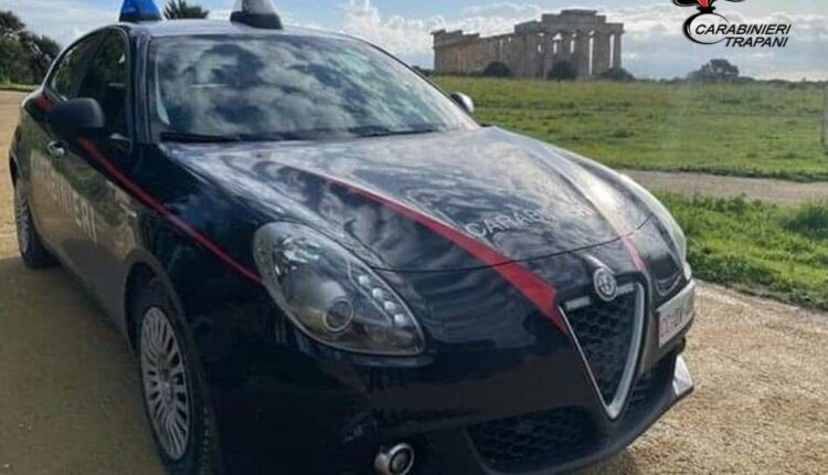 Marinella di Selinunte, era stato segnalato e posto agli arresti domiciliari per vari reati, provocando incidenti stradali senza soccorrere le vittime: arrestato nuovamente