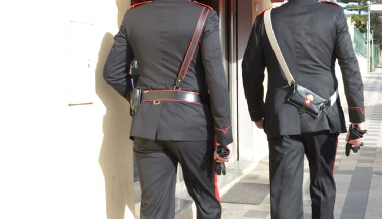 Gonnosfanadiga, torna la truffa dello specchietto; riconosciuto e denunciato un uomo