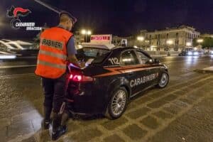 SIRACUSA. CARABINIERI ARRESTANO SCIPPATORE.